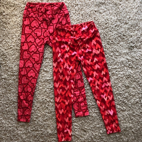 LuLaRoe Pants - LuLaRoe Heart leggings OneSize